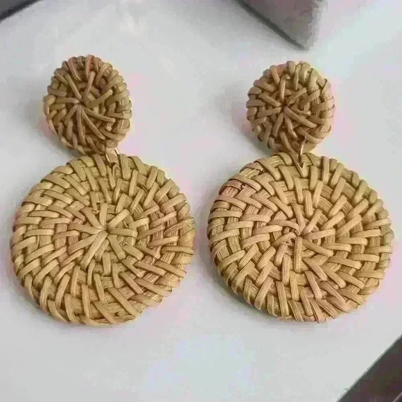 Summer fashion straw earrings tan color - Picture 5 of 9